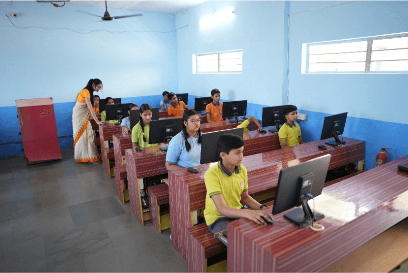 Computer Lab — Kids Garden School, Shivpuri