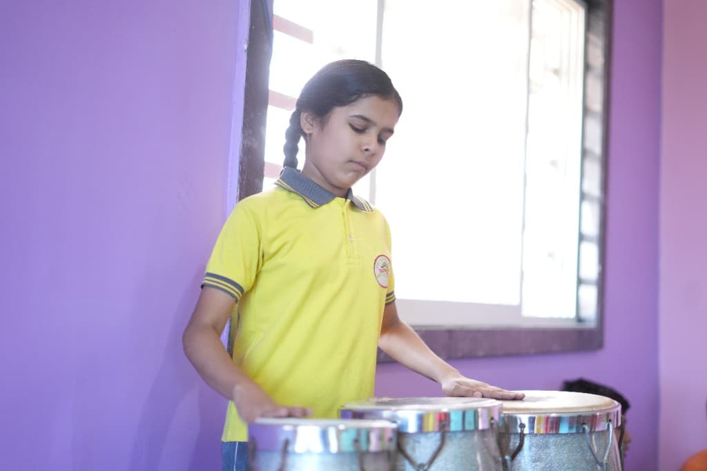 Music and rhythm in school